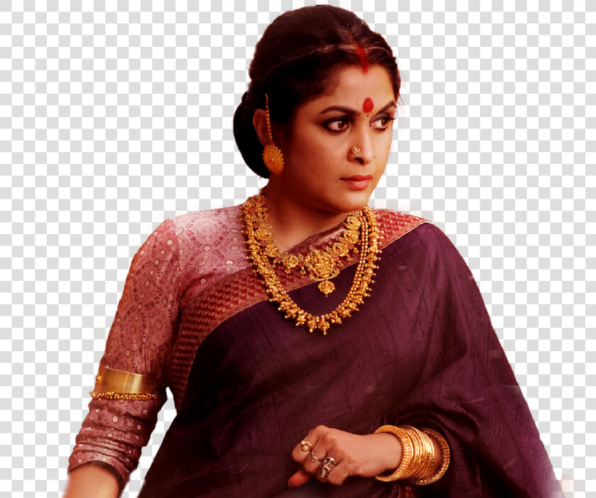 The Mother Of Baahubali And Bhallaladeva  She Raises   Bahubali Ramya Krishna Jewellery  HD Png DownloadTransparent PNG