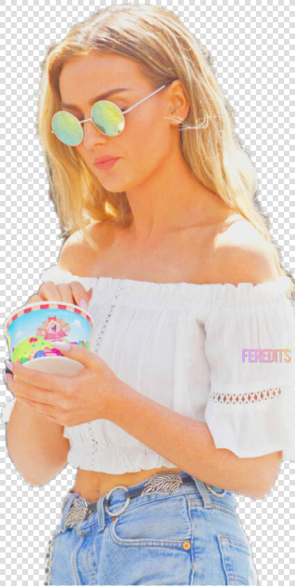 Transparent Perrie Edwards Png   Perrie Edwards Eating  Png DownloadTransparent PNG