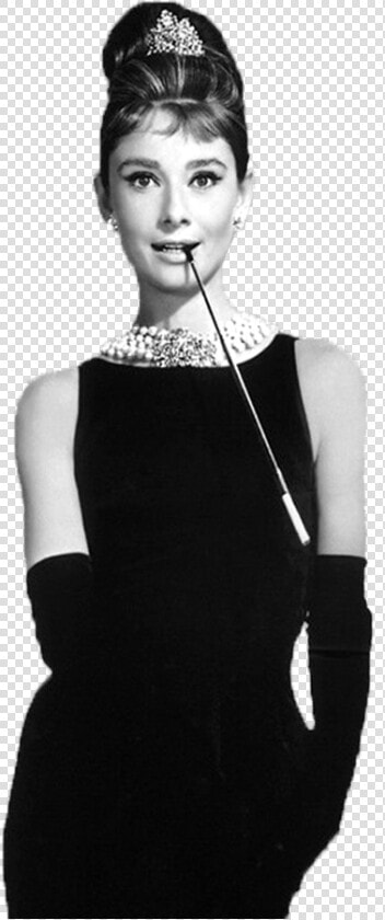 Audrey Hepburn Standing   Audrey Hepburn Black Dress And Pearls  HD Png DownloadTransparent PNG