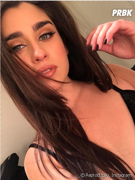 Lauren Jauregui  Do Fifth Harmony  Recebe Elogios Após   Lauren Jauregui Selfie Lockscreen  HD Png DownloadTransparent PNG