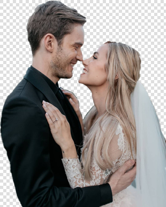  marziapie  pewdiepie  wedding  felixkjellberg  marziabisagonin  HD Png DownloadTransparent PNG