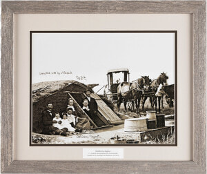 A Family Next To Their Dugout House In Oklahoma Territory   Sod Dugout House  HD Png Download