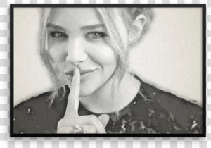 Chloemoretz Mockup Wall Horizontal Original   Chloë Grace Moretz  HD Png Download