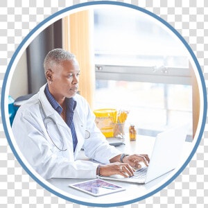 Picture Of A Medical Professional On A Laptop   โรงเรียน เตรียม อุดมศึกษา น้อม เกล้า  HD Png Download