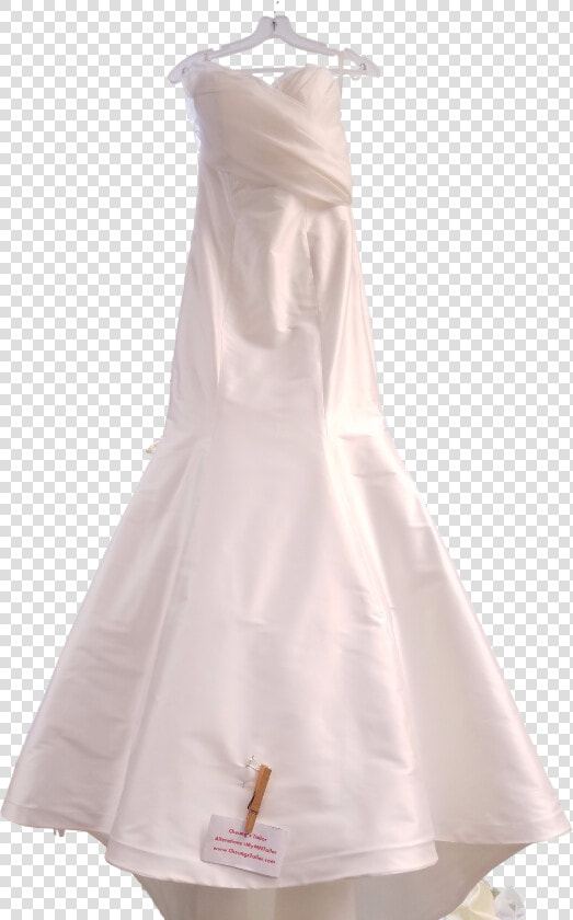 Professional Wedding Dress Pressing  amp  Steaming Near   Gown  HD Png DownloadTransparent PNG