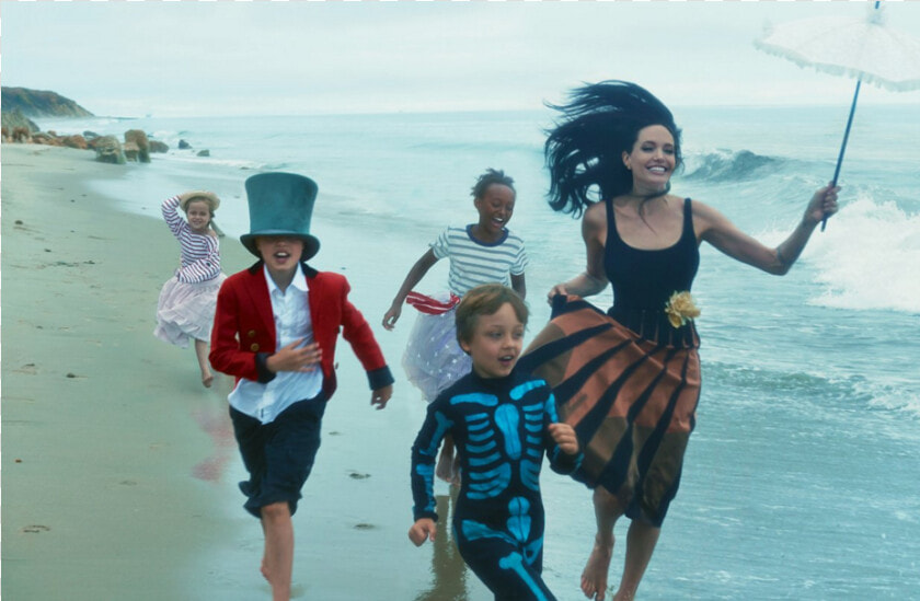 Tras El Escándalo Por Sus 37 Kilos  Angelina Jolie   Brad Pitt Angelina Jolie Vogue  HD Png DownloadTransparent PNG